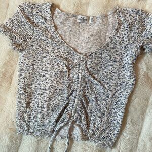 hollister top - good quality- size Xsmall